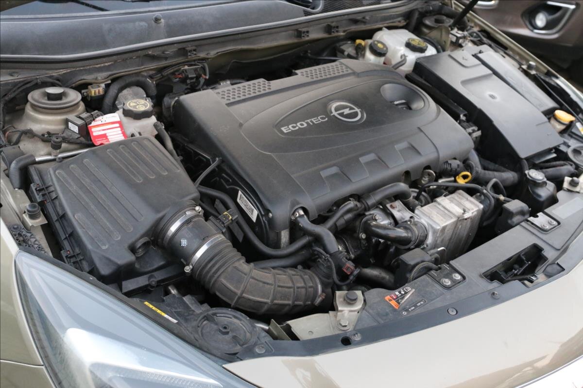Opel Insignia Kombi 2,0 l 143 kw