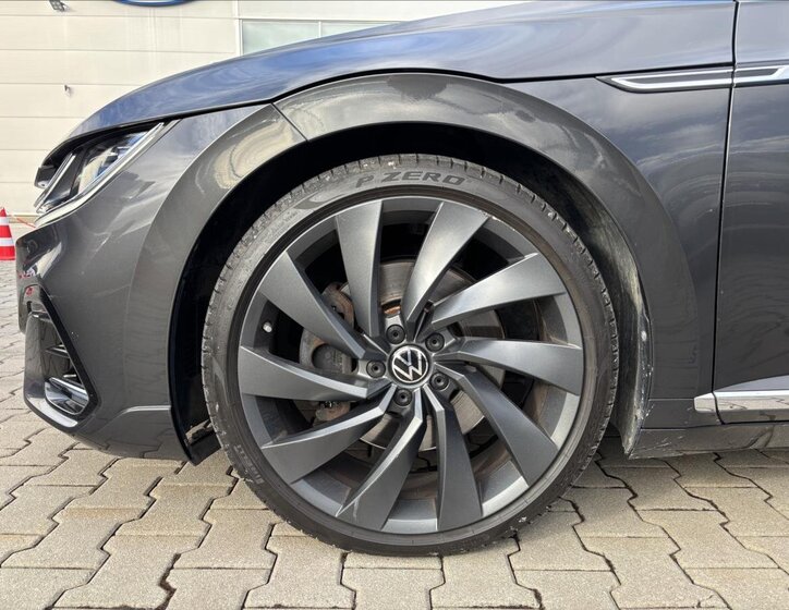 Volkswagen Arteon Liftback 2,0 l 206 kw
