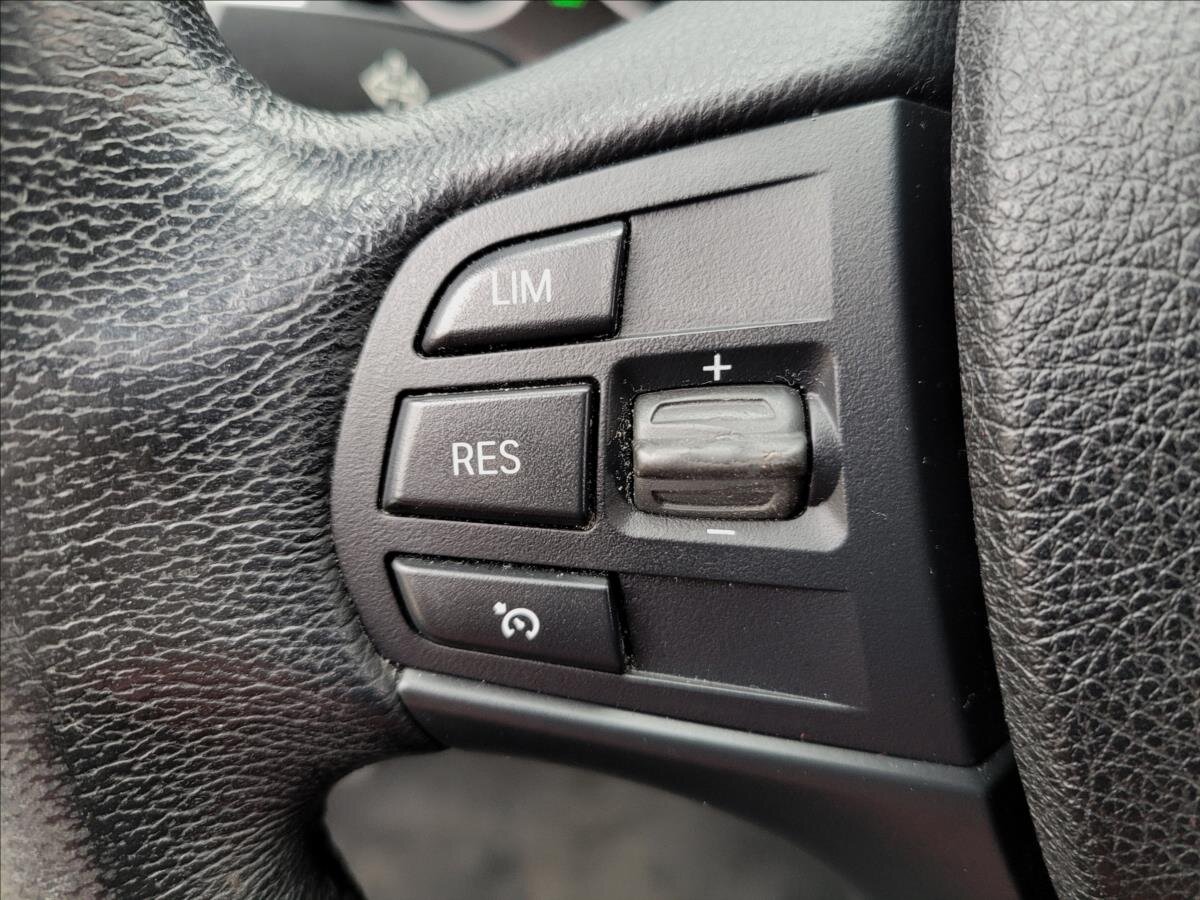 BMW Řada 3 Kombi 2,0 l 100 kw