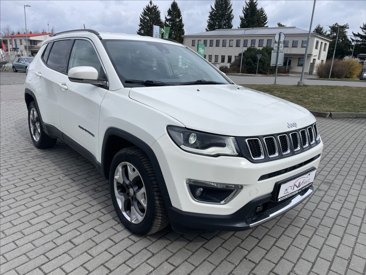 Jeep Compass SUV / Terénní 2,0 l 103 kw