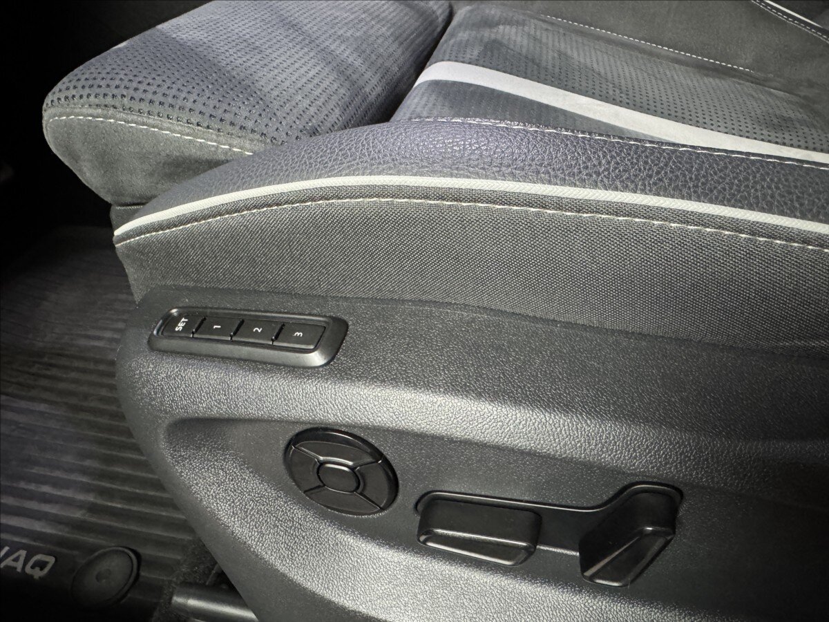 Škoda Kodiaq SUV / Terénní 1,5 l 150 kw