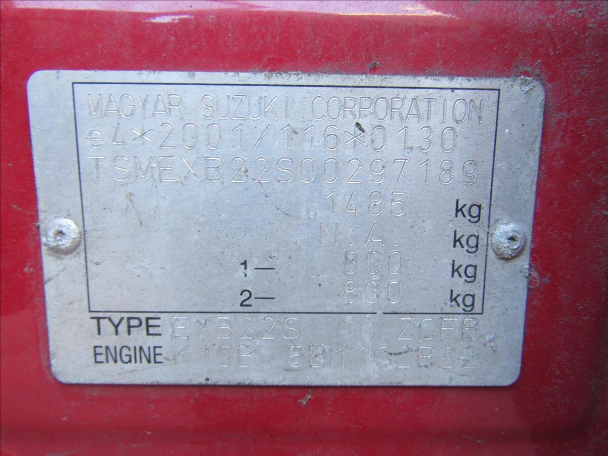 Suzuki Splash Hatchback 996,0 48 kw