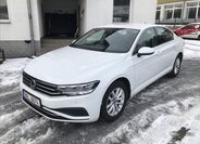 Volkswagen Passat Sedan / Limuzína 1,5 l 110 kw