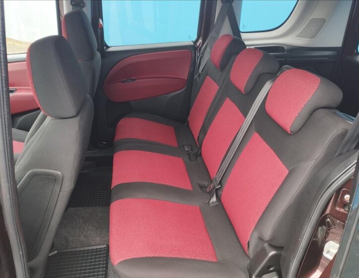 Fiat Dobló 10
