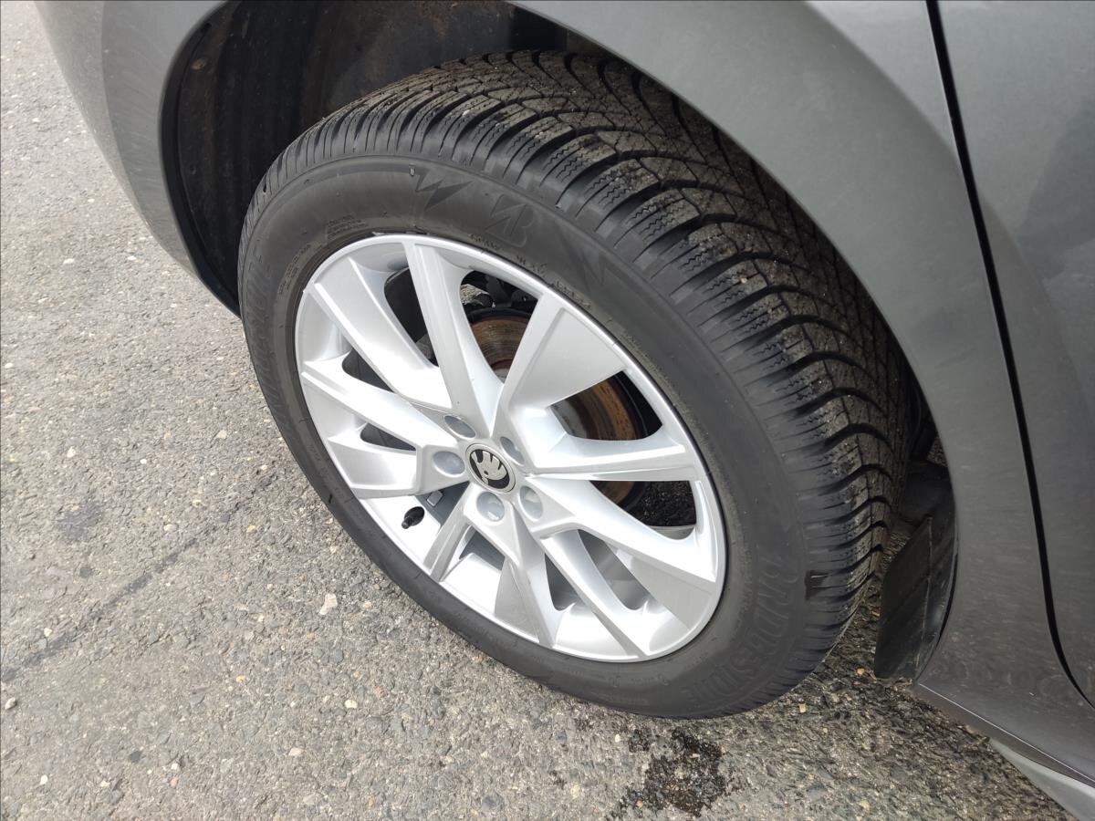 Škoda Kamiq SUV 1,5 l 110 kw