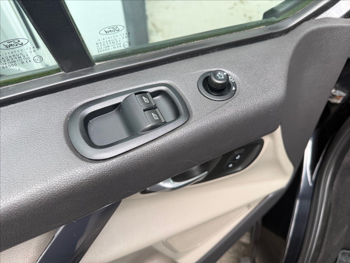 Ford Transit Custom Kombi 2,2 l 92 kw