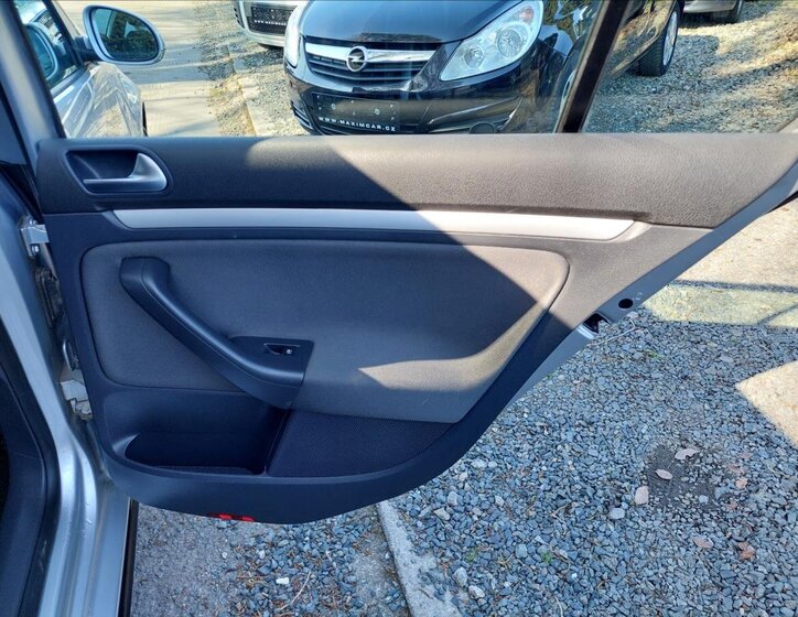 Volkswagen Golf Hatchback 1,4 l 59 kw