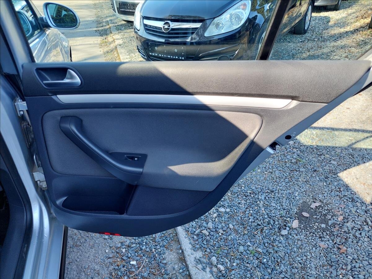 Volkswagen Golf Hatchback 1,4 l 59 kw