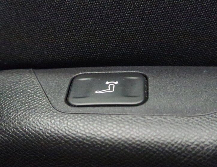 Peugeot 308 Hatchback 1,2 l 96 kw