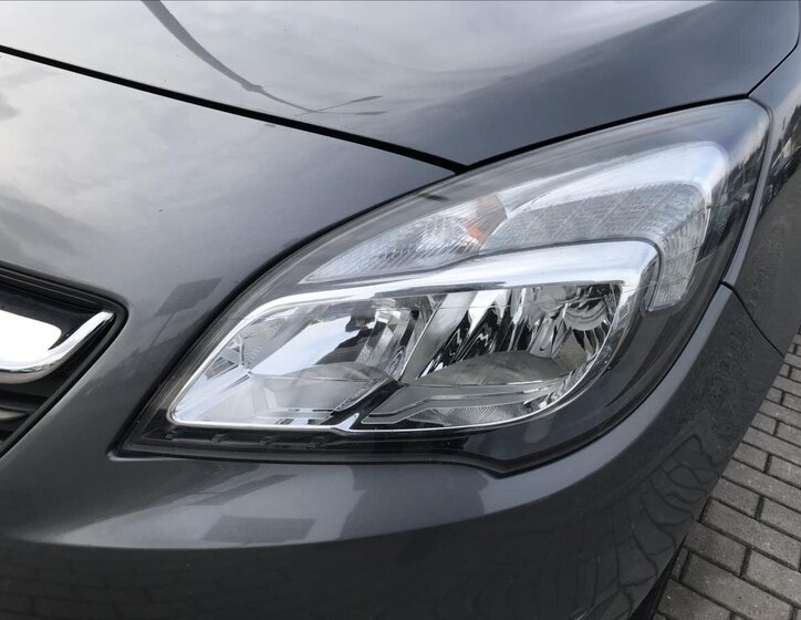 Opel Meriva MPV 1,4 l 74 kw
