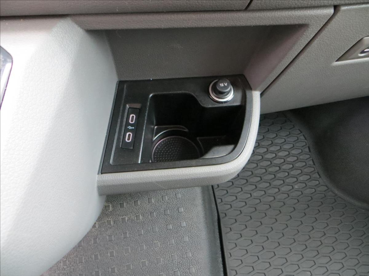 Volkswagen Transporter Skříň 2,0 l 66 kw