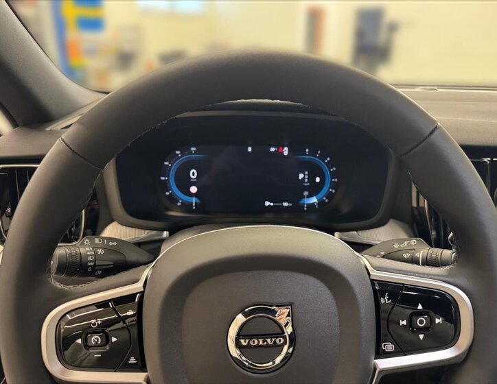 Volvo V60 Kombi 2,0 l 145 kw