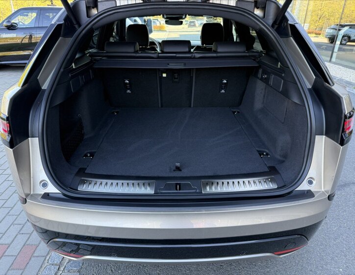 Land Rover Range Rover Velar SUV / Terénní 3,0 l 221 kw