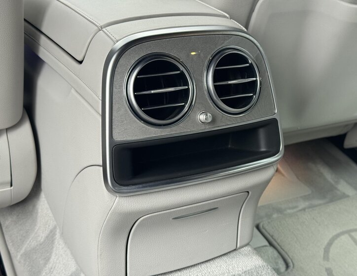 Mercedes-Benz Třídy S 37