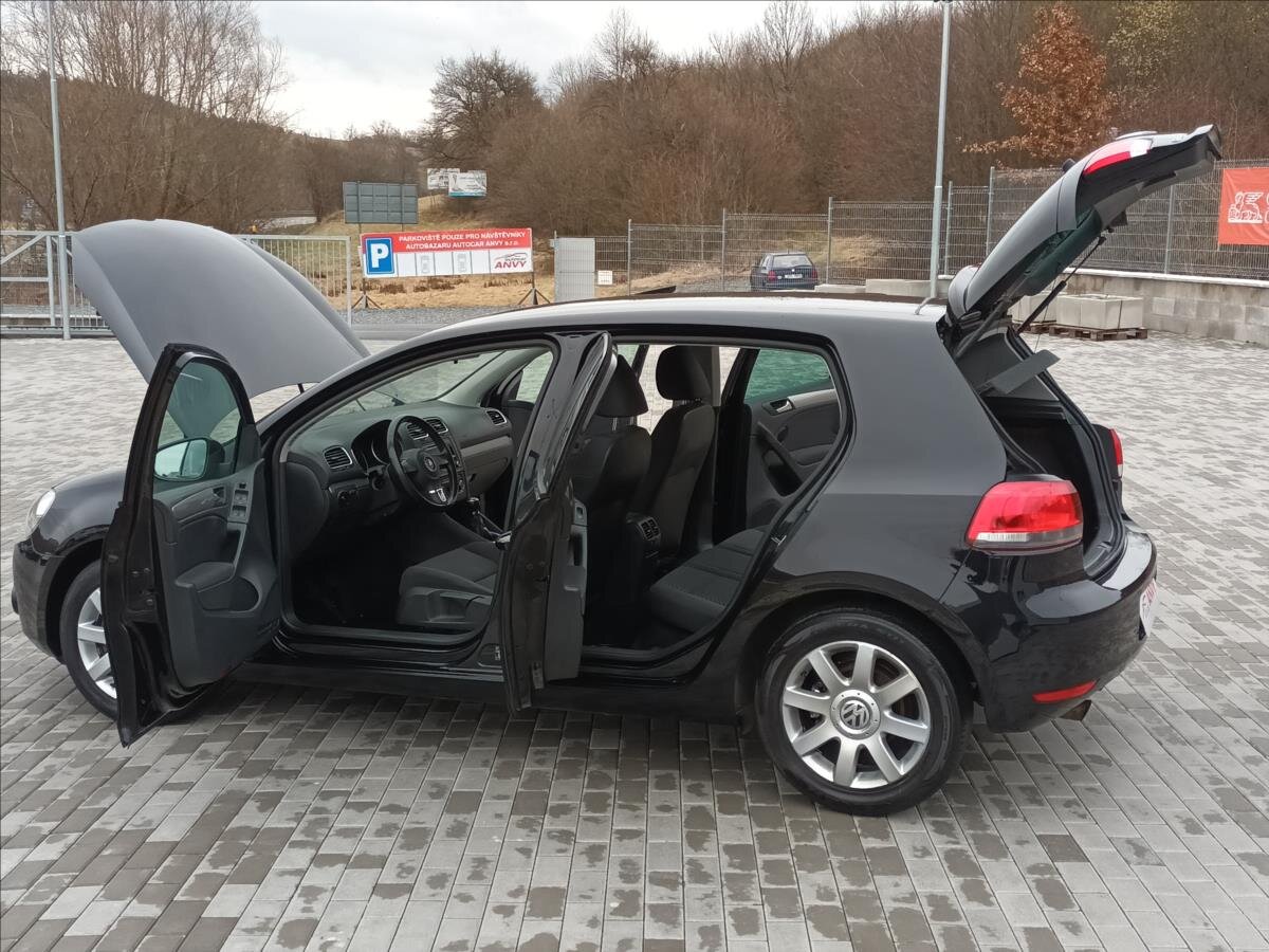 Volkswagen Golf Hatchback 1,2 l 77 kw