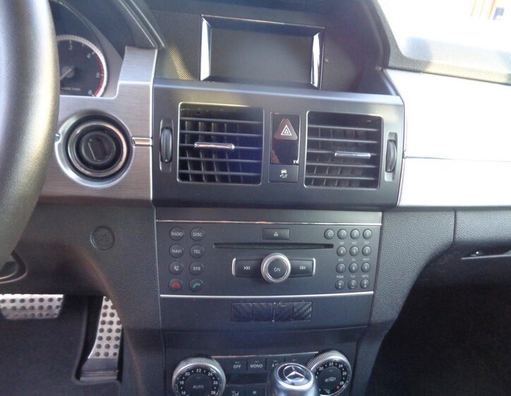 Mercedes-Benz GLK 12