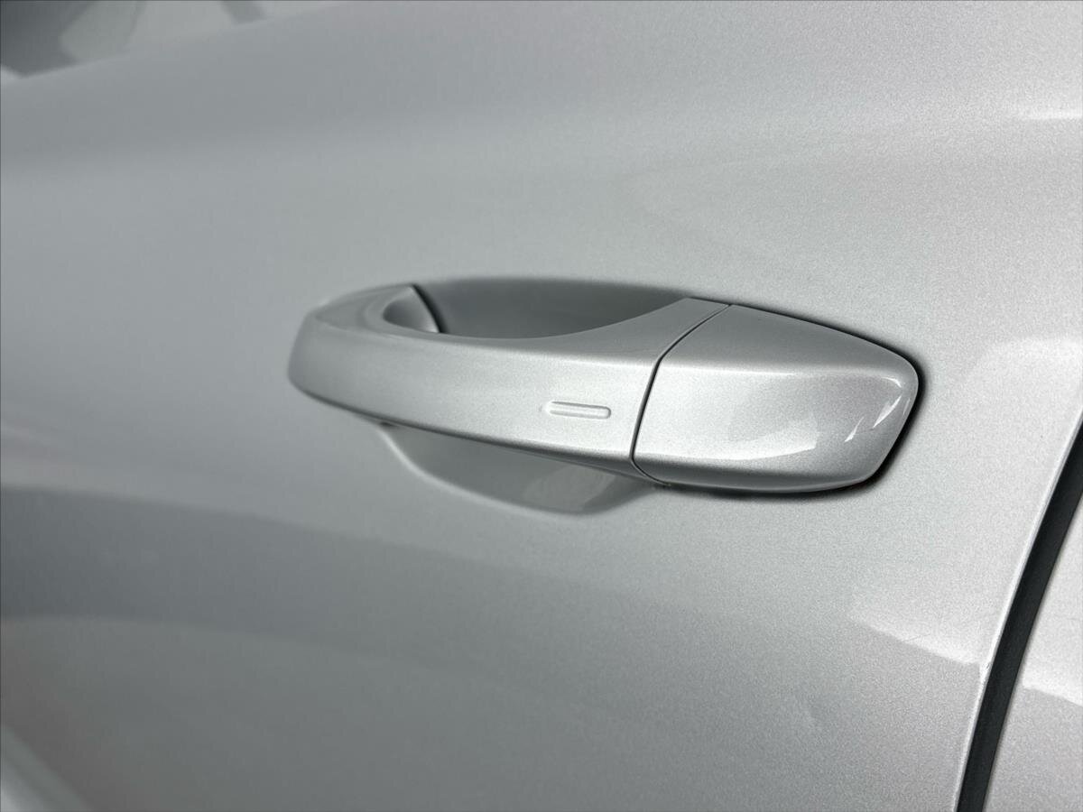 Škoda Kodiaq SUV / Terénní 1,5 l 110 kw