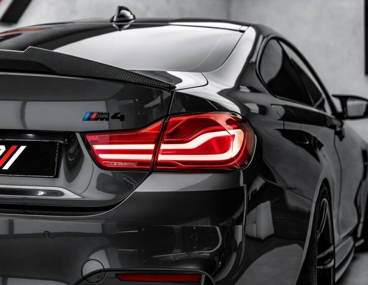 BMW M4 Kupé 3,0 l 331 kw