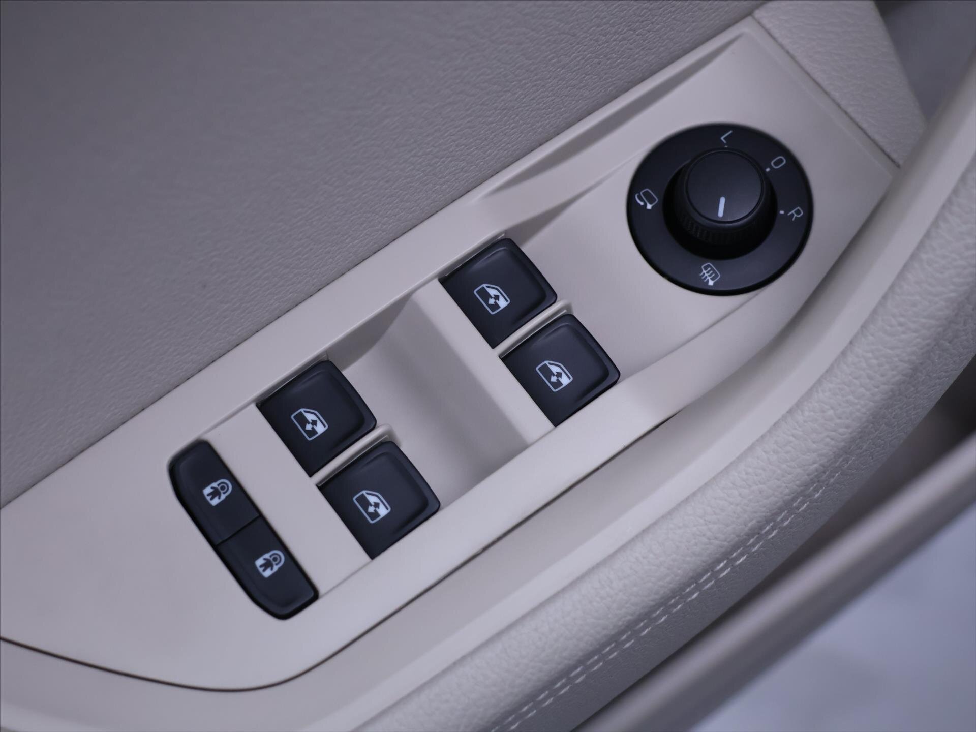 Škoda Superb Liftback 2,0 l 110 kw