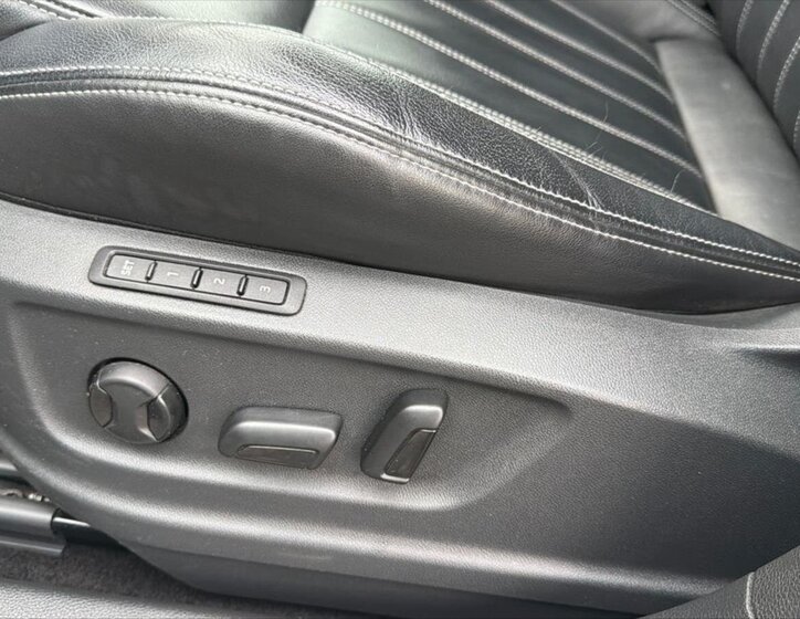 Škoda Karoq Kombi 2,0 l 110 kw