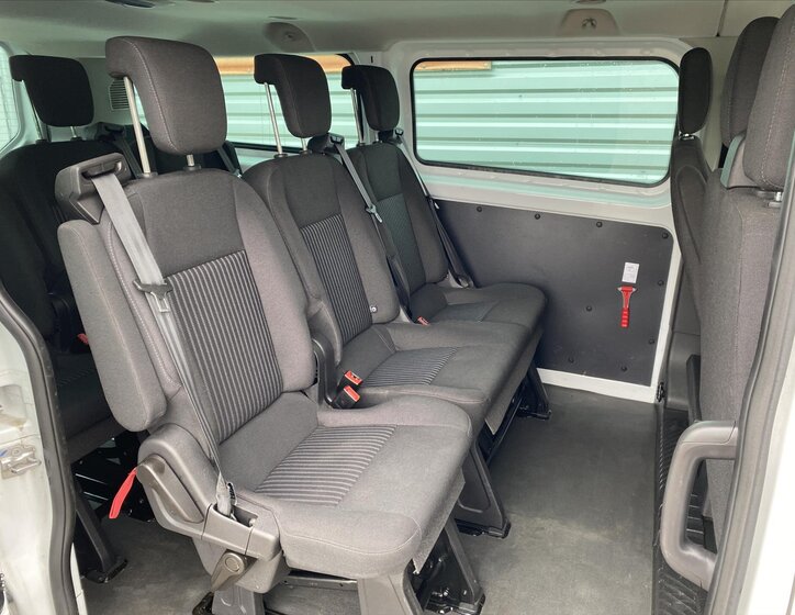 Ford Tourneo Custom MPV 2,0 l 96 kw