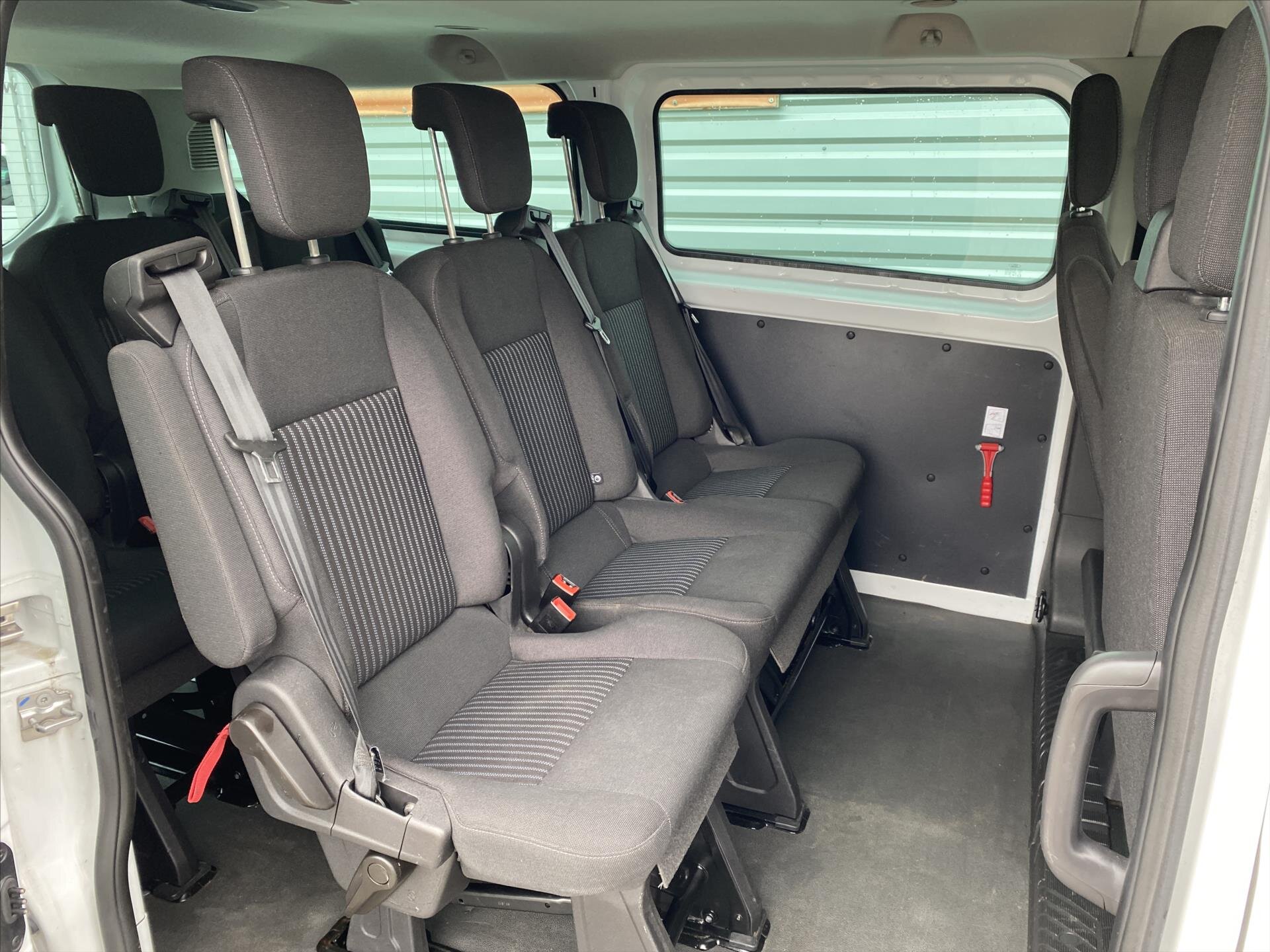 Ford Tourneo Custom MPV 2,0 l 96 kw