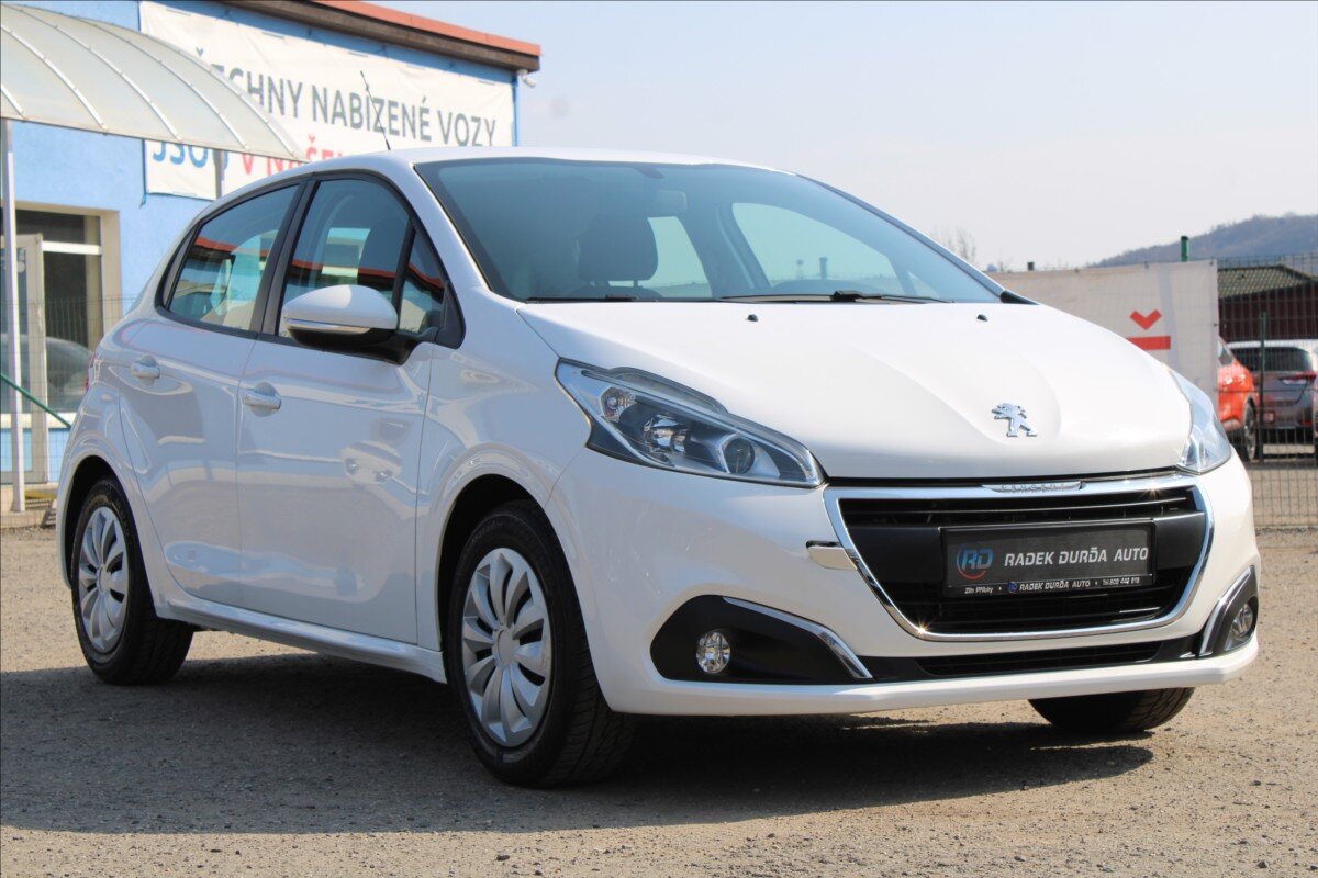 Peugeot 208 Hatchback 1,2 l 60 kw