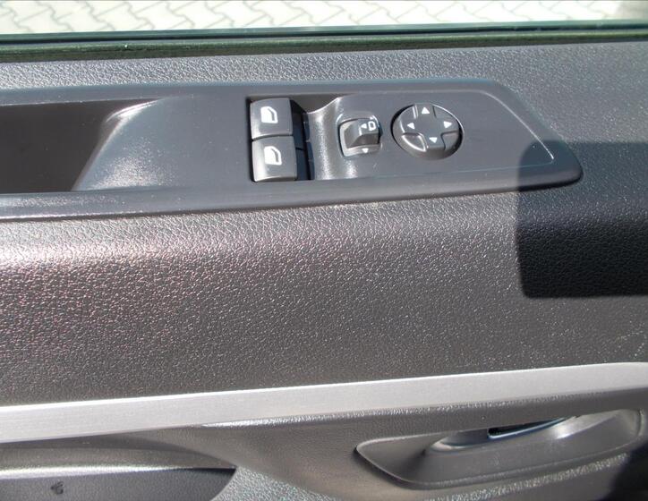 Peugeot Traveller 35