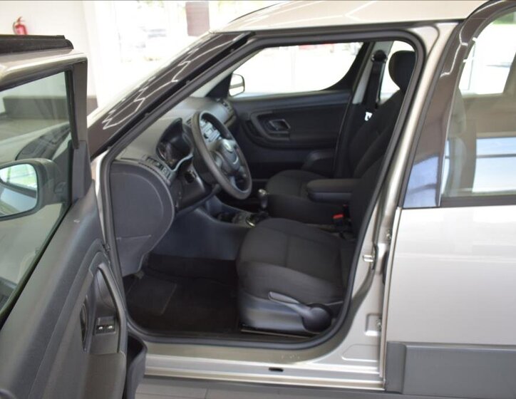 Škoda Roomster Kombi 1,2 l 63 kw