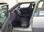 Škoda Roomster Kombi 1,2 l 63 kw