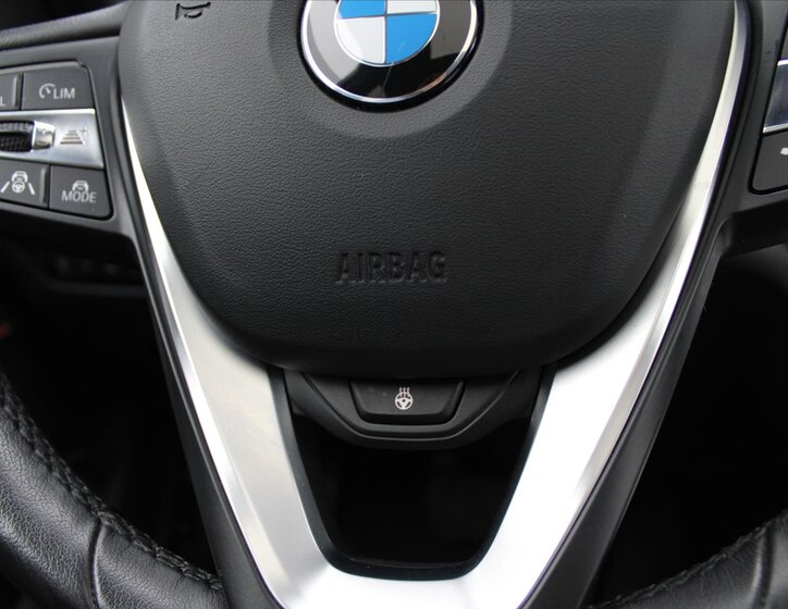 BMW Řada 3 Sedan / Limuzína 2,0 l 140 kw