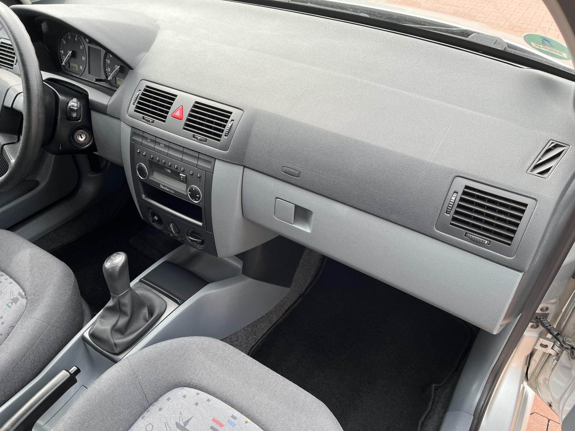 Škoda Fabia Sedan / Limuzína 1,4 l 55 kw