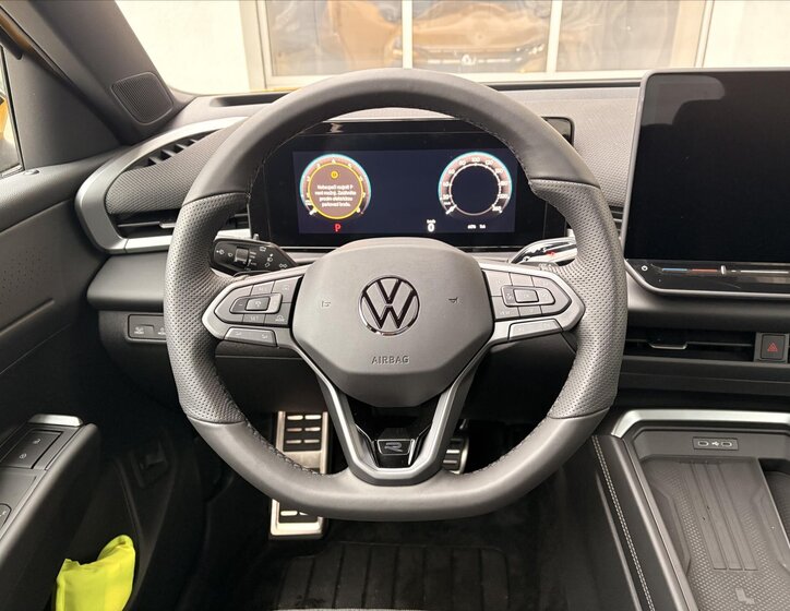 Volkswagen T-Roc SUV 1,5 l 110 kw