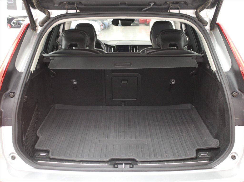 Volvo XC60 SUV / Terénní 2,0 l 184 kw