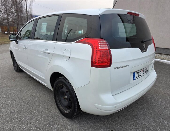 Peugeot 5008 Kombi 1,6 l 84 kw