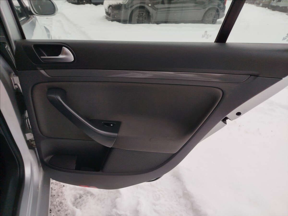 Volkswagen Golf Kombi 1,9 l 77 kw