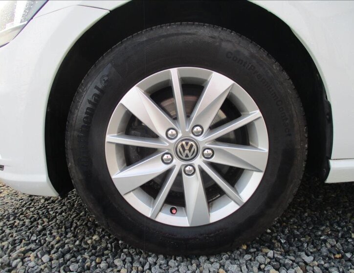 Volkswagen Golf Hatchback 999,0 63 kw