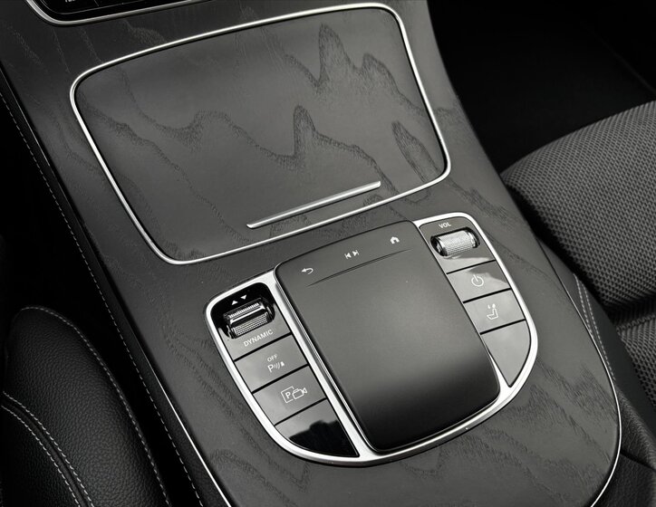 Mercedes-Benz Třídy E Kombi 2,0 l 143 kw