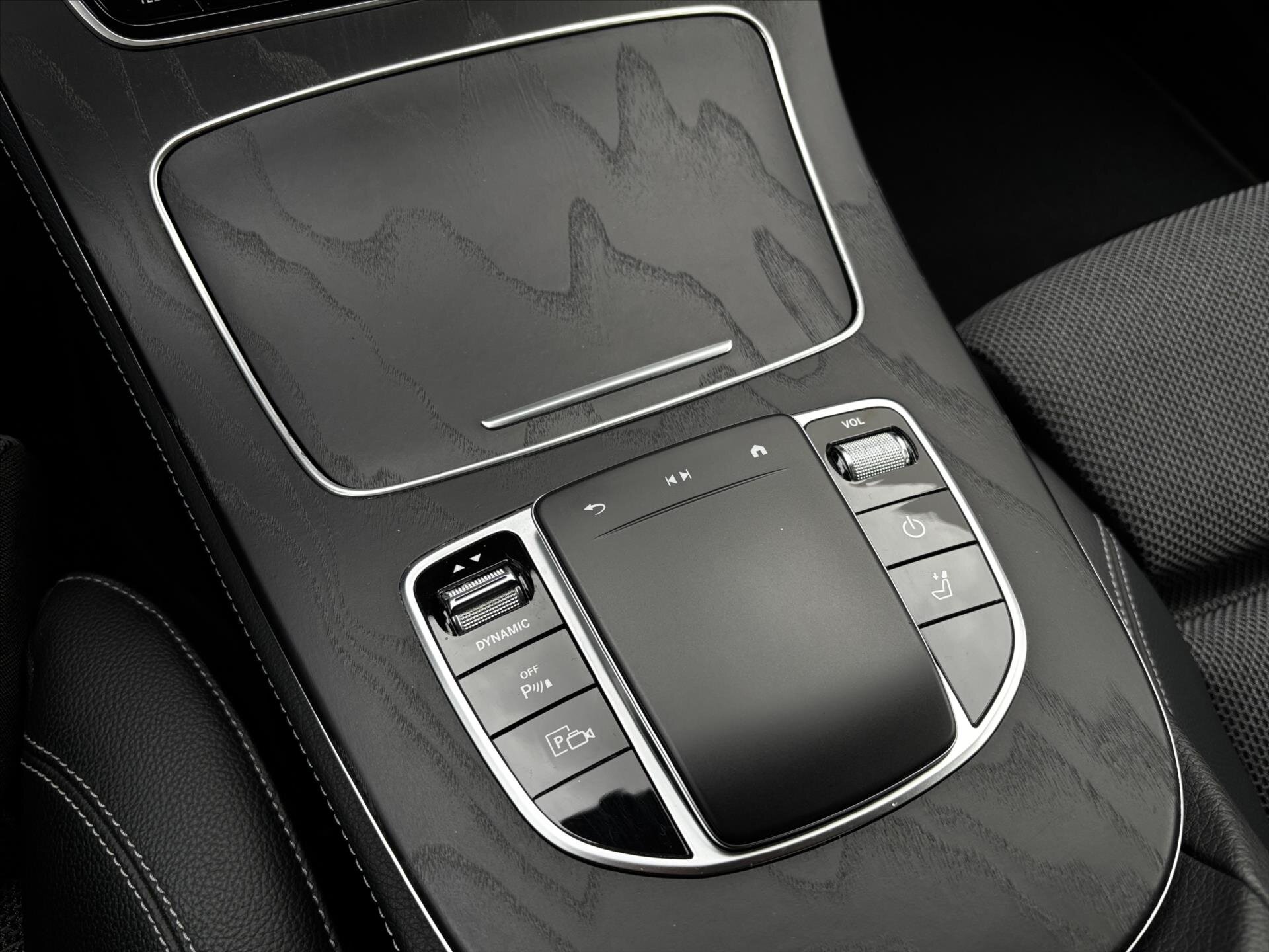 Mercedes-Benz Třídy E Kombi 2,0 l 143 kw