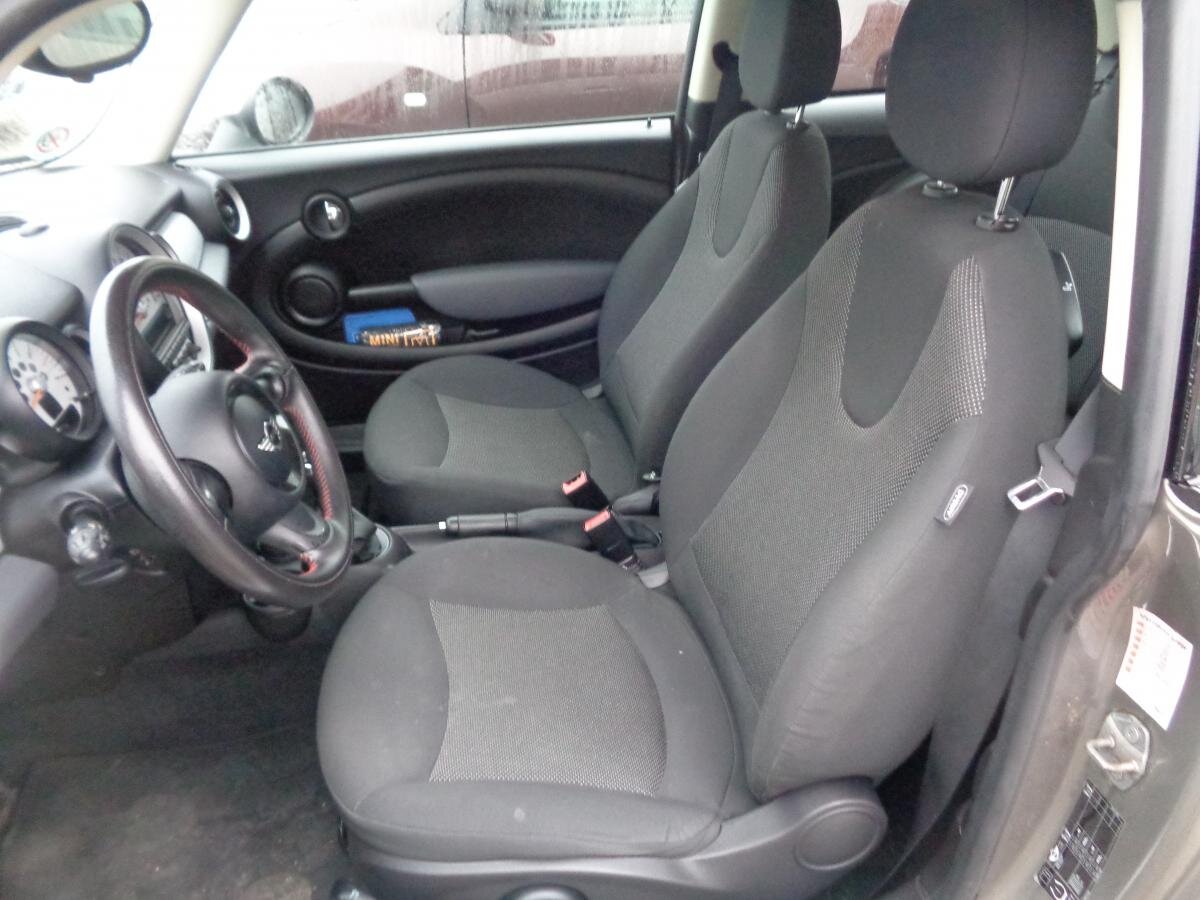 Mini Cooper Hatchback 1,6 l 72 kw