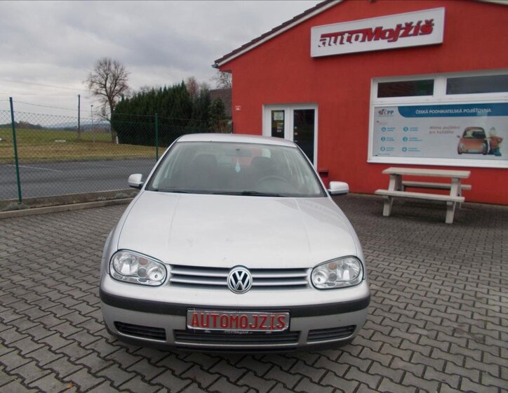 Volkswagen Golf 2