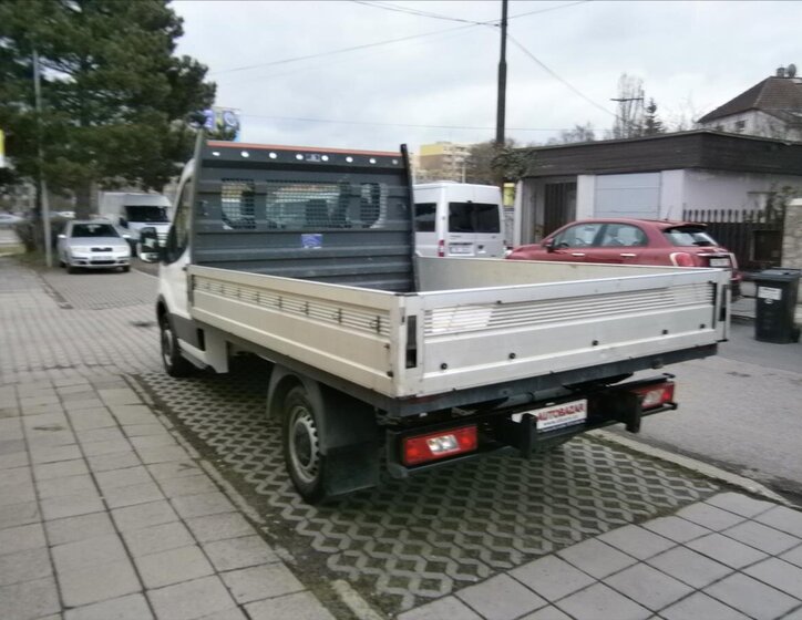 Ford Transit Valník 2,2 l 74 kw
