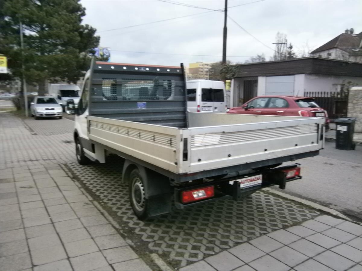 Ford Transit Valník 2,2 l 74 kw