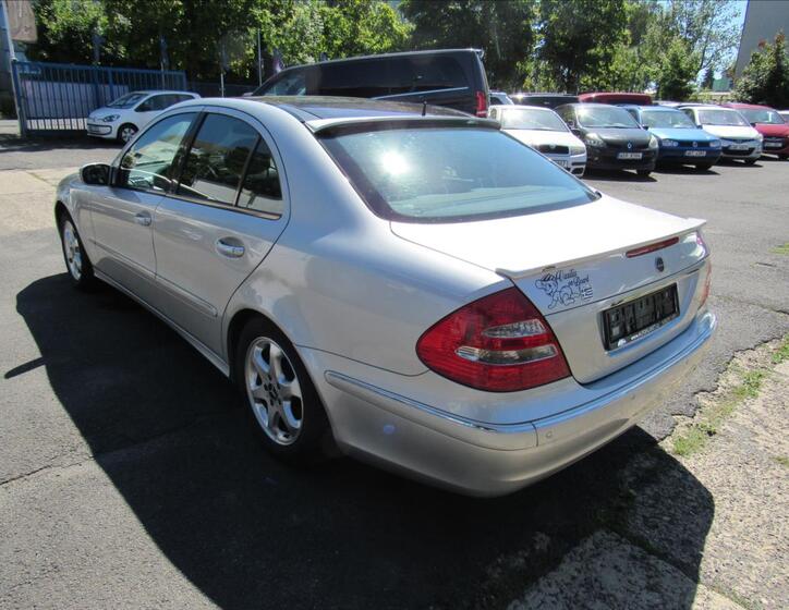 Mercedes-Benz Třídy E 4