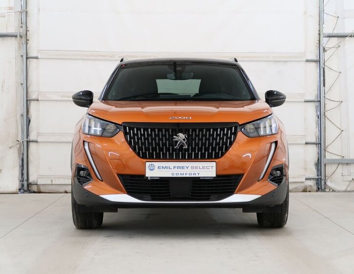 Peugeot 2008 SUV 1,2 l 96 kw