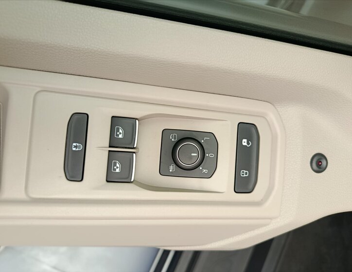 Volkswagen Multivan Ostatní 2,0 l 110 kw