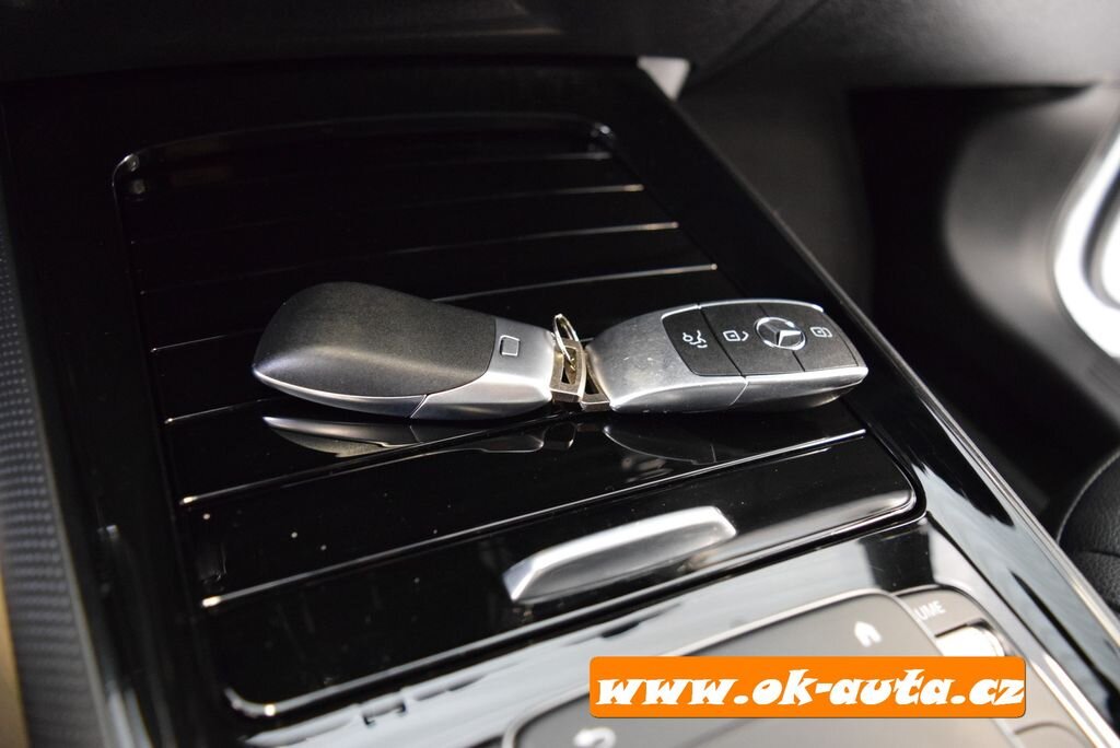 Mercedes-Benz GLB SUV / Terénní 0,0 110 kw