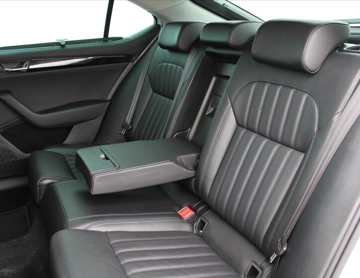 Škoda Superb Liftback 2,0 l 110 kw