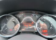 Peugeot 5008 MPV 2,0 l 120 kw