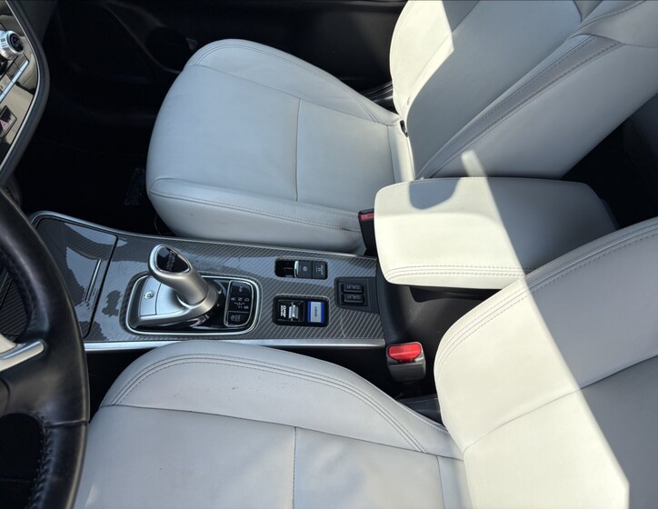 Mitsubishi Outlander 18